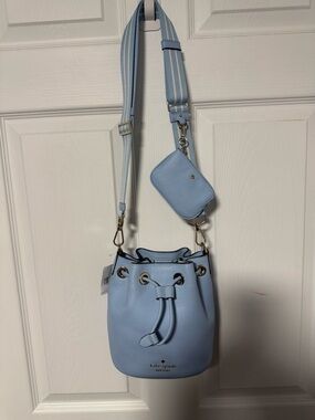 Kate Spade New York
ROSIE MINI BUCKET BAG
